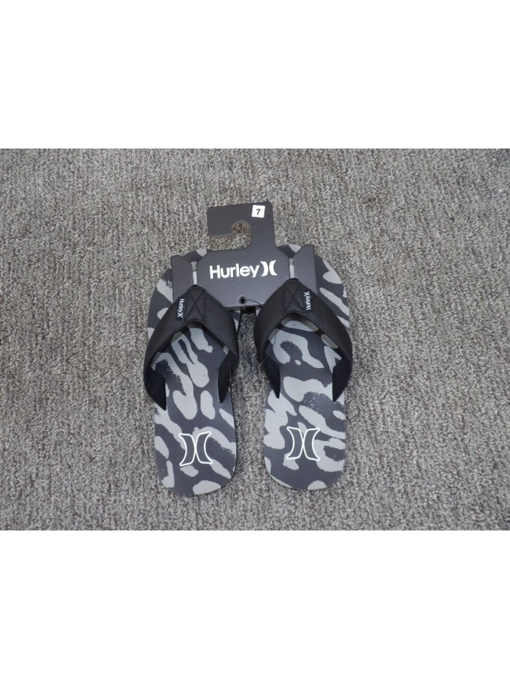 Hurley Mens Flip Flops Size 7 Black & Gray Camo Beach Sandals Comfortable Casual